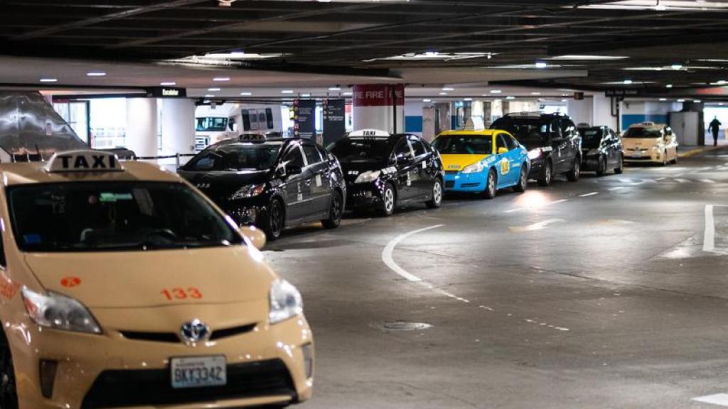 Taxis driving in the Seattle-Tacoma Airport Garage